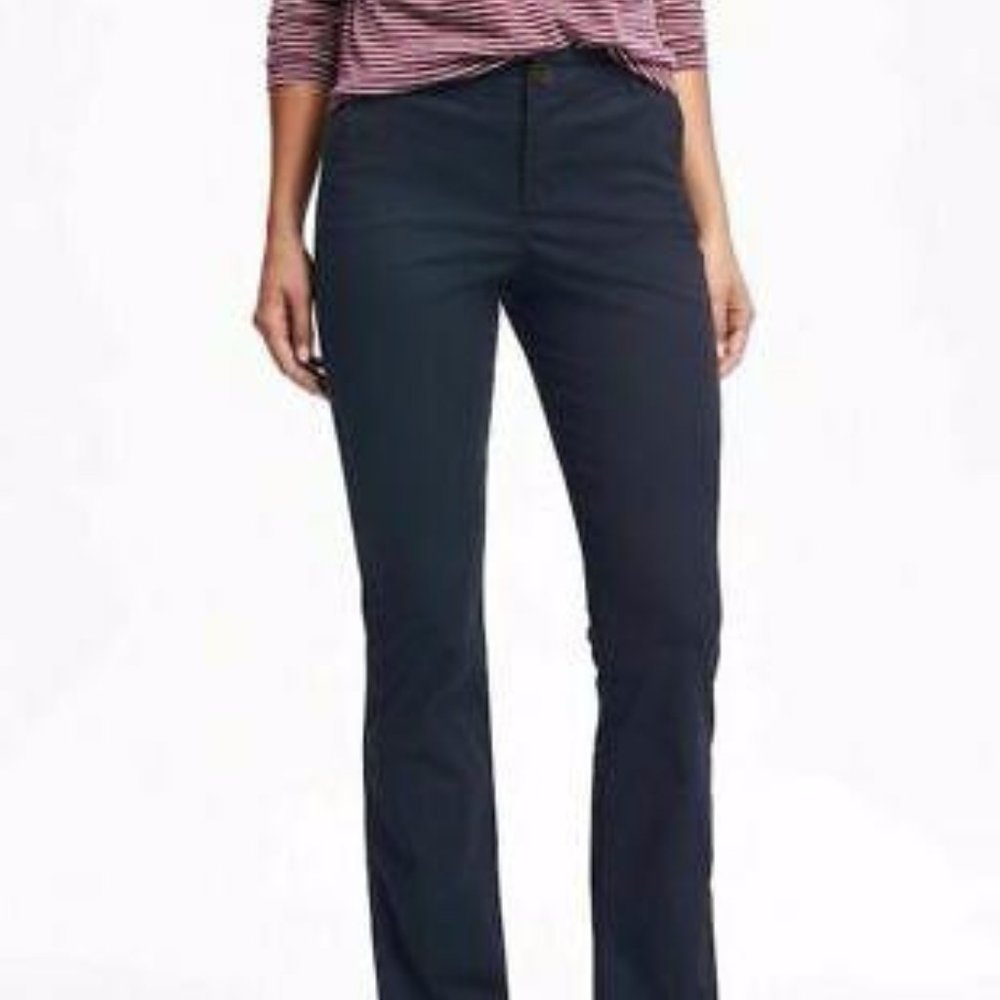 Old Navy Mid-Rise Boot-Cut Khakis for Women New - Picture 4 of 5